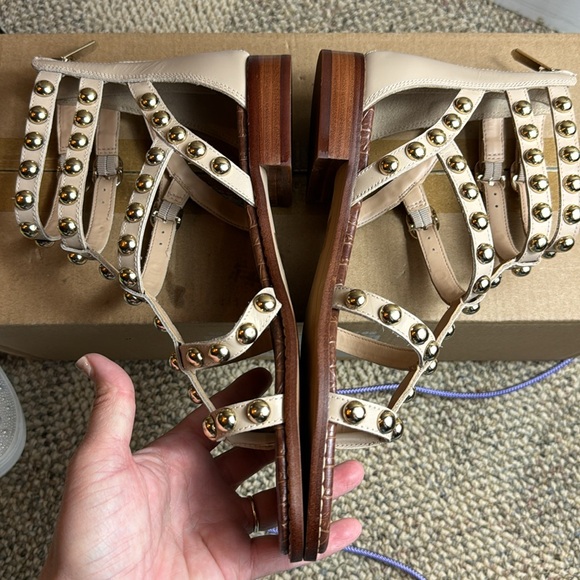 Sam Edelman • Women’s Estella Studded Gladiator Sandal • Size 8.5 • Sandshell • - Picture 6 of 17
